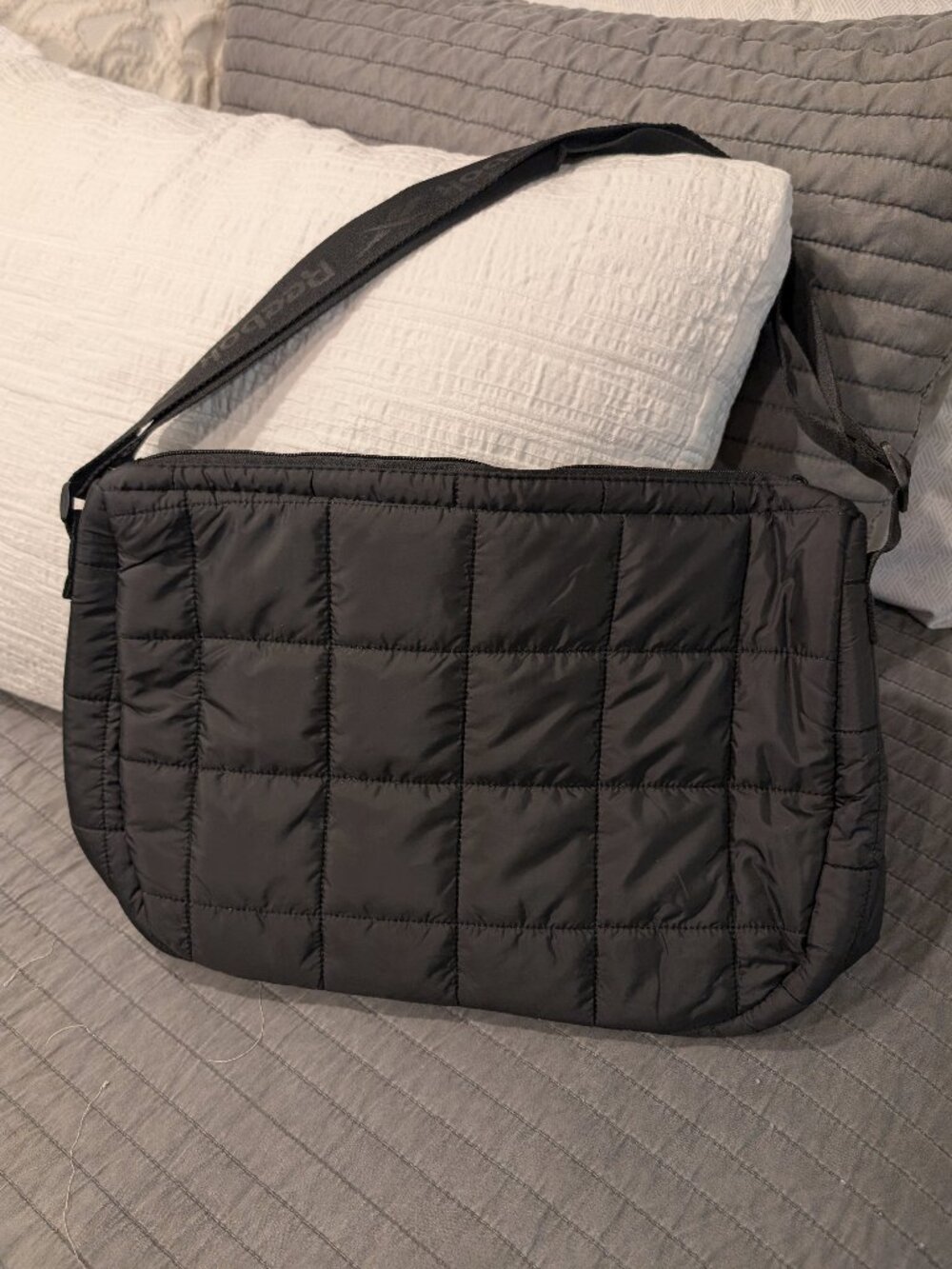 Reebok black massenger bag - Picture 3 of 7